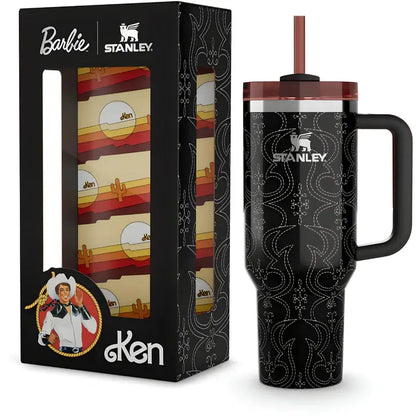 Stanley termos modelleriyle içeceklerinizi saatlerce sıcak veya soğuk tutun! Pratik kullanımıyla Stanley pipetli termos, kahve severler için Stanley kahve termosu ve ergonomik tasarımıyla Stanley mug termos günlük hayatınıza konfor katıyor. Stanley kulplu termos ve Stanley outdoor termos 1.3 lt, kamp ve doğa gezileri için mükemmel bir seçenek sunarken, Stanley Barbie termos ve Stanley termos pembe şık ve modern tasarımlarıyla göz dolduruyor. Stanley termos küçük modellerden büyük hacimli Stanley 1.3 lt term